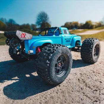 Arrma NOTORIOUS 6S 4WD BLX 1/8 Stunt Truck RTR Blue - ARA8611V5T2