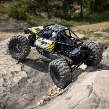 Axial 1/18 UTB18 Capra 4WS 4X4 RTR Brushed Rock Crawler (Battery & Charger Included), Yellow - AXI-1750T2