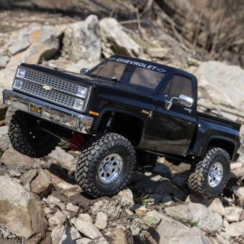 Axial 1/10 SCX10 III Base Camp 1982 Chevy K10 4X4 RTR Ofroad RC-Car Crawler Black - AXI03030T2