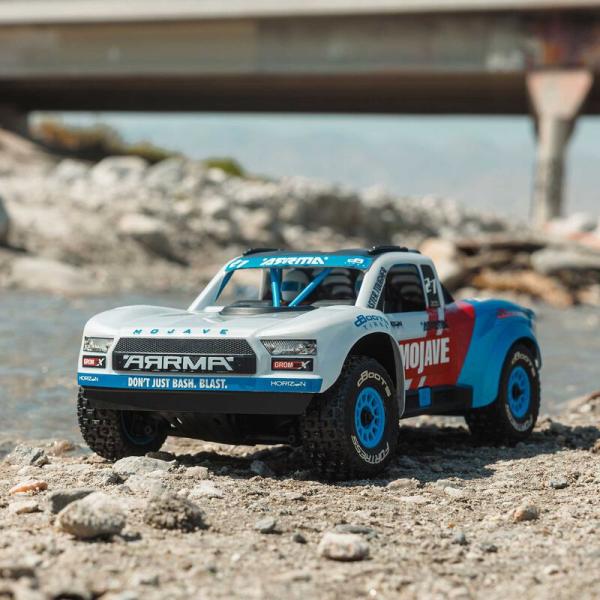 Arrma 1/16 MOJAVE GROM 223S DSC 4X4 RTR Brushless Desert Truck Offroad RC-Car, White - ARA2304ST2