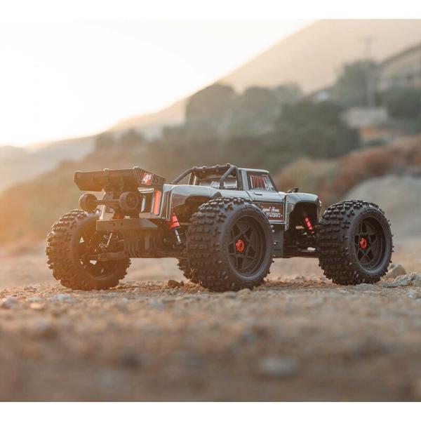 Arrma 1/10 OUTCAST 4X4 4S V2 BLX Stunt Truck RC-Offroad Car RTR Gunmetal - ARA4410V2T3