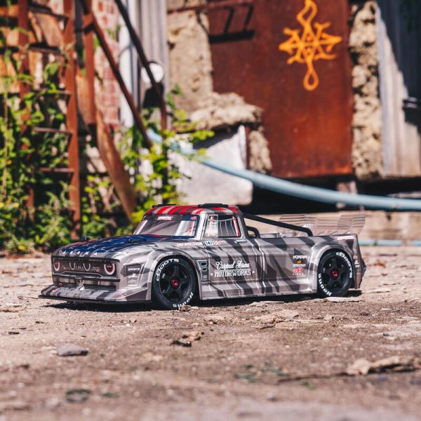 Arrma INFRACTION 6S BLX 1/7 All-Road Truck Silver RC-Car - ARA7615V2T2