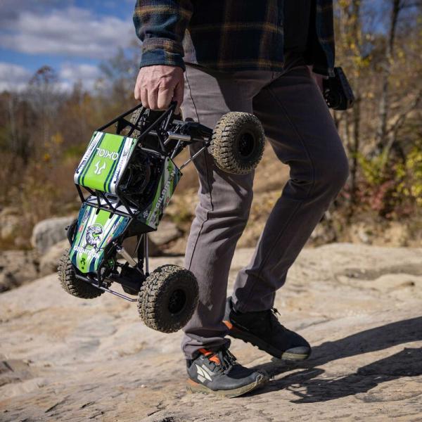 Axial 1/8 AXP8 Gilamon 2.2 4X4 RTR Brushed Trail Buggy RC-Crawler, Green - AXI-1207T1