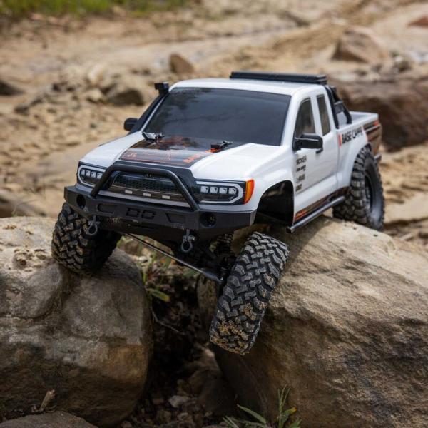 Axial 1/10 SCX10 III Base Camp 4X4 Rock Crawler Brushed RTR, White RC-Offroad Car - AXI-1375T1
