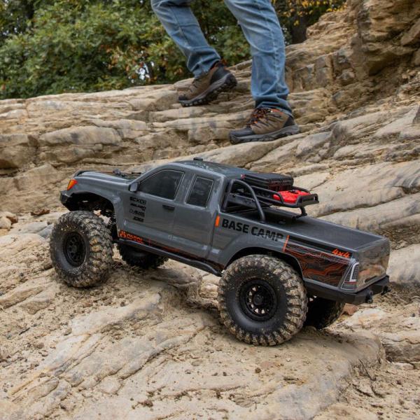 Axial 1/10 SCX10 III Base Camp 4X4 Rock Crawler Brushed RTR, White RC-Offroad Car - AXI-1375T2