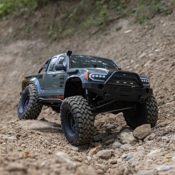 Axial 1/10 SCX10 III Base Camp 4X4 Rock Crawler Brushed RTR, White RC-Offroad Car - AXI-1375T2
