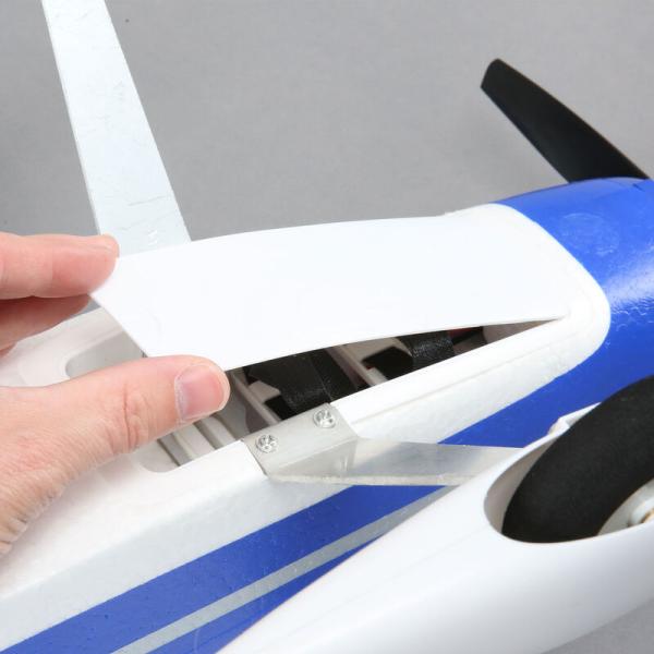 E-flite Valiant 1.3M BNF Basic with SAFE & AS3X RC-Flugzeug - EFL49500