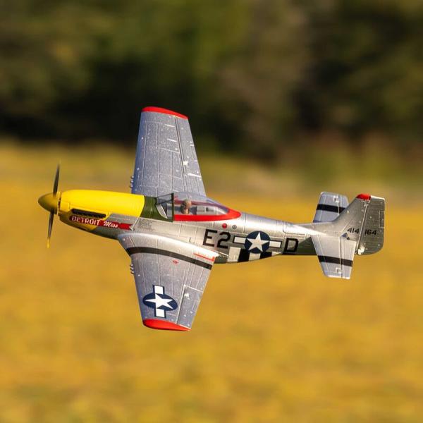 E-flite UMX P-51D Mustang “Detroit Miss” Micro RC-Flugzeug BNF Basic with AS3X and SAFE Select - EFLU7350