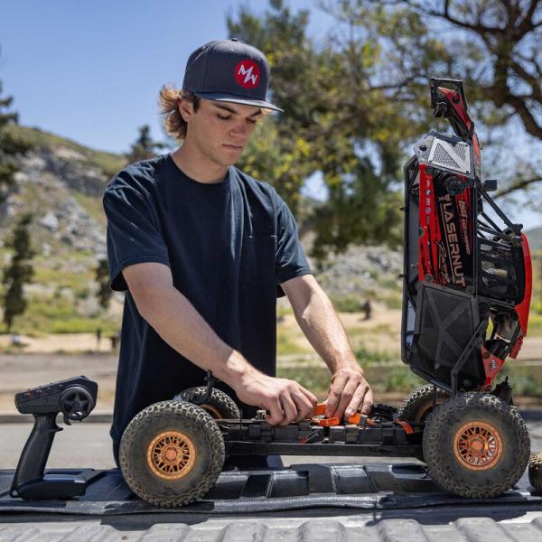 Losi 1/6 8IGHT-X Super Lasernut 4WD Brushless Buggy Offroad RC-Car RTR - LOS04019
