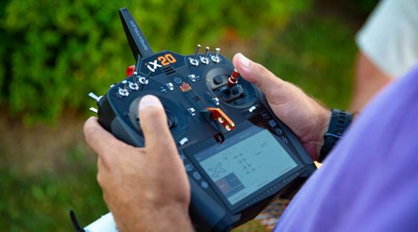 Spektrum iX20 20 Channel Transmitter Only - EU - SPMR20100EU